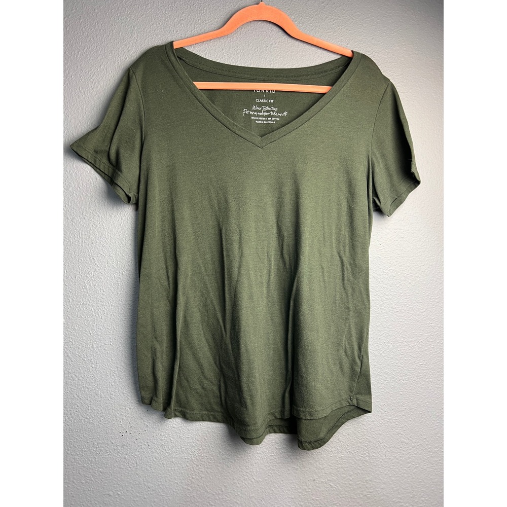 Torrid Classic Fit V-Neck T-Shirt Olive Green Short Sleeve Plus Size 1 Gorpcore